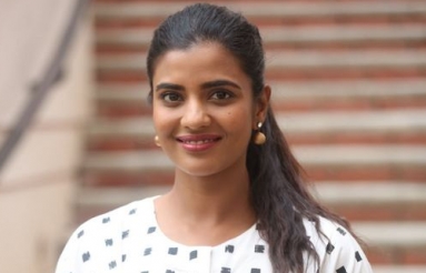 Aishwarya-Rajesh-New-Photos-06