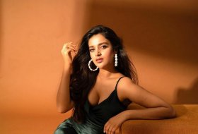 Nidhhi-Agerwal-Latest-Images-02