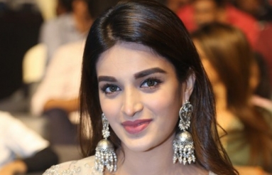 Nidhhi-Agerwal-New-Stills-09