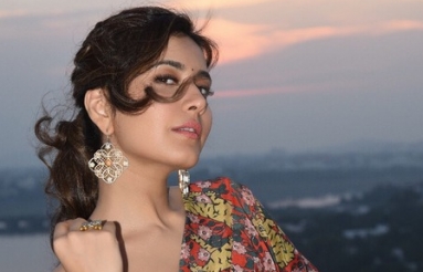 Raashi-Khanna-New-Pics-02