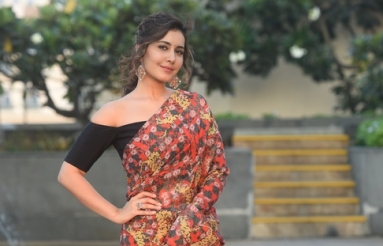 Raashi-Khanna-New-Pics-04