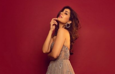 Raashi-khanna-Photoshoot-03