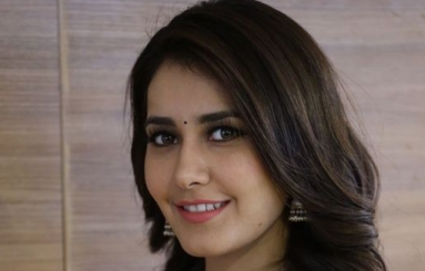 Rashi-Khanna-Latest-Photos-07