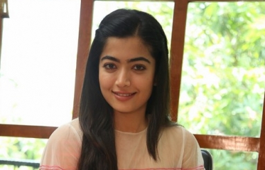 Rashmika-New-Photos-02