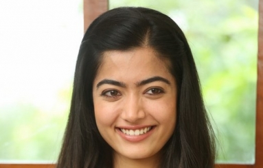 Rashmika-New-Photos-03