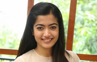 Rashmika-New-Photos-09