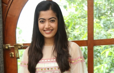 Rashmika-New-Photos-10