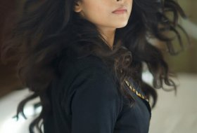 Sri-Divya-New-Photos-04