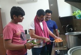 Boyapati-Srinu-Cooking-For-Family-Photos-03