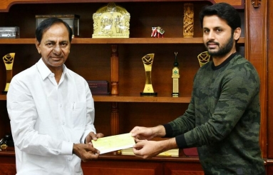 Nithin-Meets-KCR-Photos-04