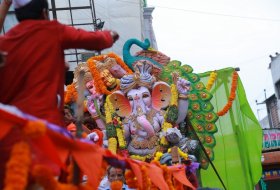 Ganesh-Immersion-At-Hyderabad-19
