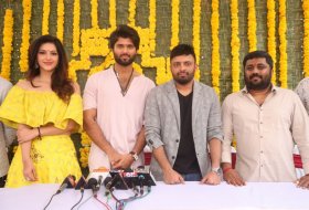 Vijay-Devarakonda-New-Movie-Launch-Photos-07