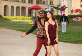 Kanchana-3-Movie-Photos-04