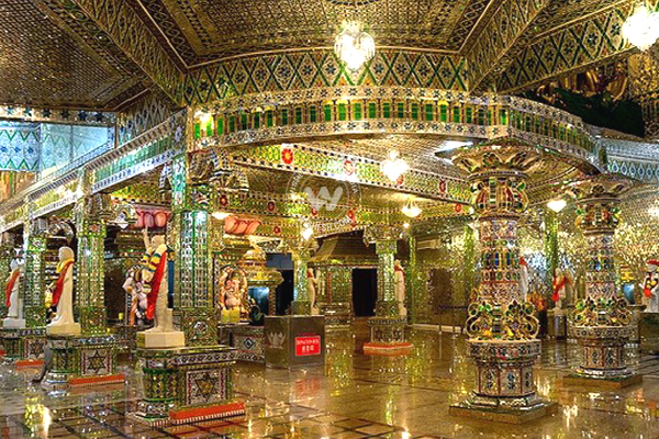Arulmigu Sri Rajakaliamman Glass Temple foreign temple