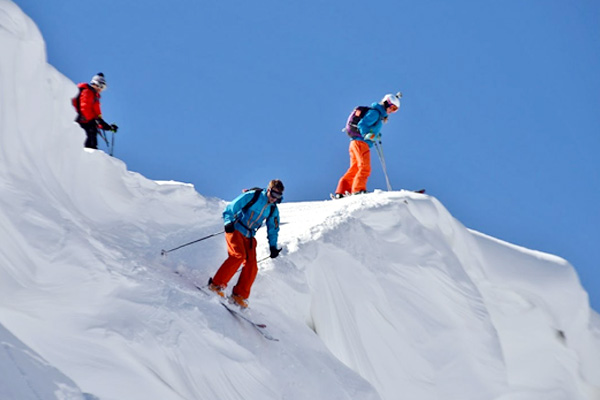 Skiing In Gulmarg