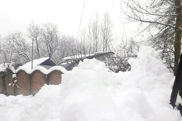 Avalanches in Jammu Photos