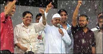 Team Anna calls for grand celebrations at India Gate.