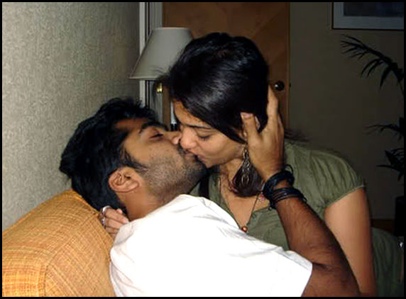 Nayantara-with-Simbu-kiss