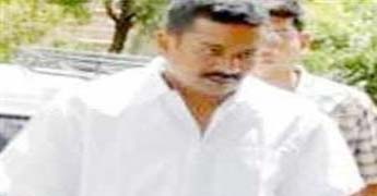 IT, Bhanu, Suri land transactions