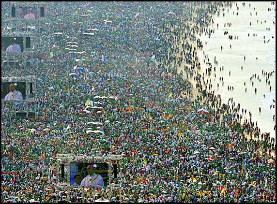 gigantic-beach-mass-Brazil