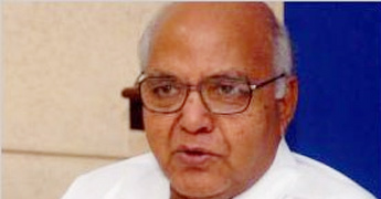 Ramoji Rao gets stay on criminal proceedings Ramoji Rao gets stay on criminal proceedings