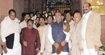 T cong MPs to announce action plan on July1
