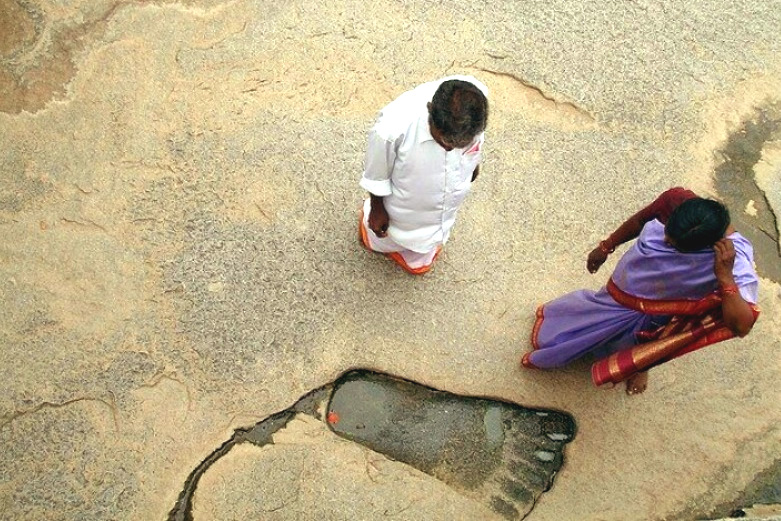 Foot print of Hanuman at Lepakshi temple