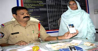 Government Railway Police (GRP),GRP Inspector P. Srinivasa Rao, latest news of vizag,vishakapatnam news 2010