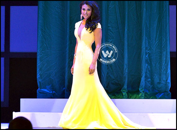 Indian-American crowned Miss America