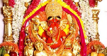 Rajan ’s Mumbai fans offer special prayers Rajan ’s Mumbai fans offer special prayers