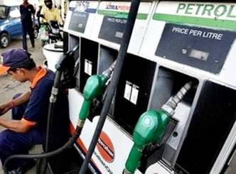 Oil marketing companies push for Rs. 5 petrol price hike 