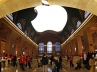 Steve jobs era, iPhone sales records, apple smashes ipad iphone sales records, Ceo tim cook