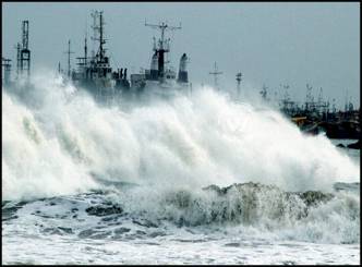 Phailin going to get weak by midnight