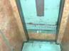 elevator, Ongole railway station, 3 passengers struck in elevator at railway station, Elevator