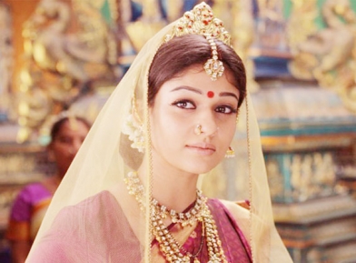 Nayanatara impersonated on social sites, lodges police complaint