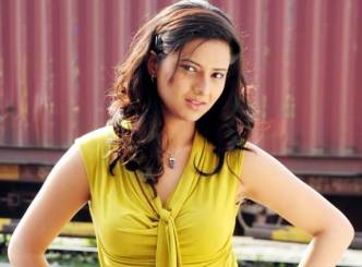 Isha Chawla&#039;s act more than that of any star heroine...