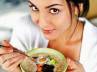 Having diet drinks, Overdressing the salad, 5 worst diet mistakes smart women make, Salad