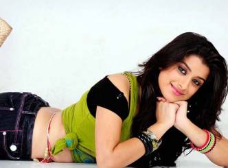 Madhurima lands in soup over controversial outfit