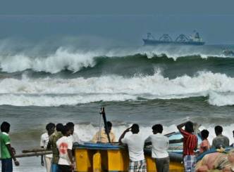 Phailin All Ready To Devastate