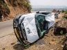 Road accident in Warangal district, accidents, 4 killed as rtc bus rams into tata indica car, Warangal district