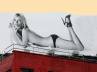 Kate Moss poster, Supermodel Kate Moss, kate moss stops traffic in new york with topless show, Traffic jam