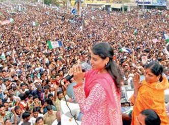 Does Sharmila&#039;s walkathon signal &#039;AP Eves era&#039;!