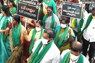 Andhra Pradesh Farmers Continue To Protest For Amaravati