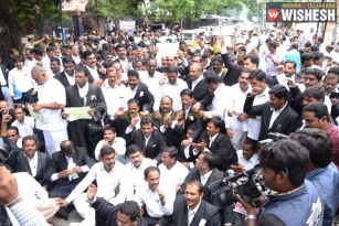 Advocates Protest for Hyderabad High Court Bifurcation