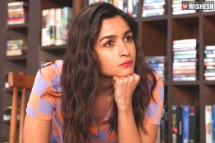 Alia Bhatt condemns speculations about RRR