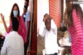 Sonali Phogat video, Sonali Phogat slaps officer, bjp leader sonali phogat hits an official with a slipper, Slap