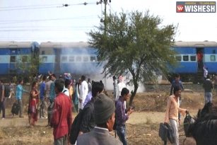 Massive Explosion in a Passenger Train in MP