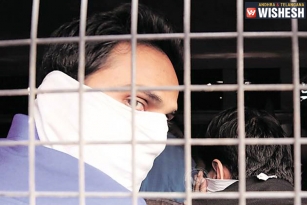 70 Call Center Operators Arrested for Duping Americans