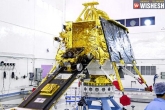 Chandrayaan 2 news, Chandrayaan 2 latest, chandrayaan 2 loses contact with isro, Moon mission