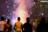 Delhi firecrackers, Delhi firecrackers news, 850 arrested in delhi for flouting diwali norms, Cracker